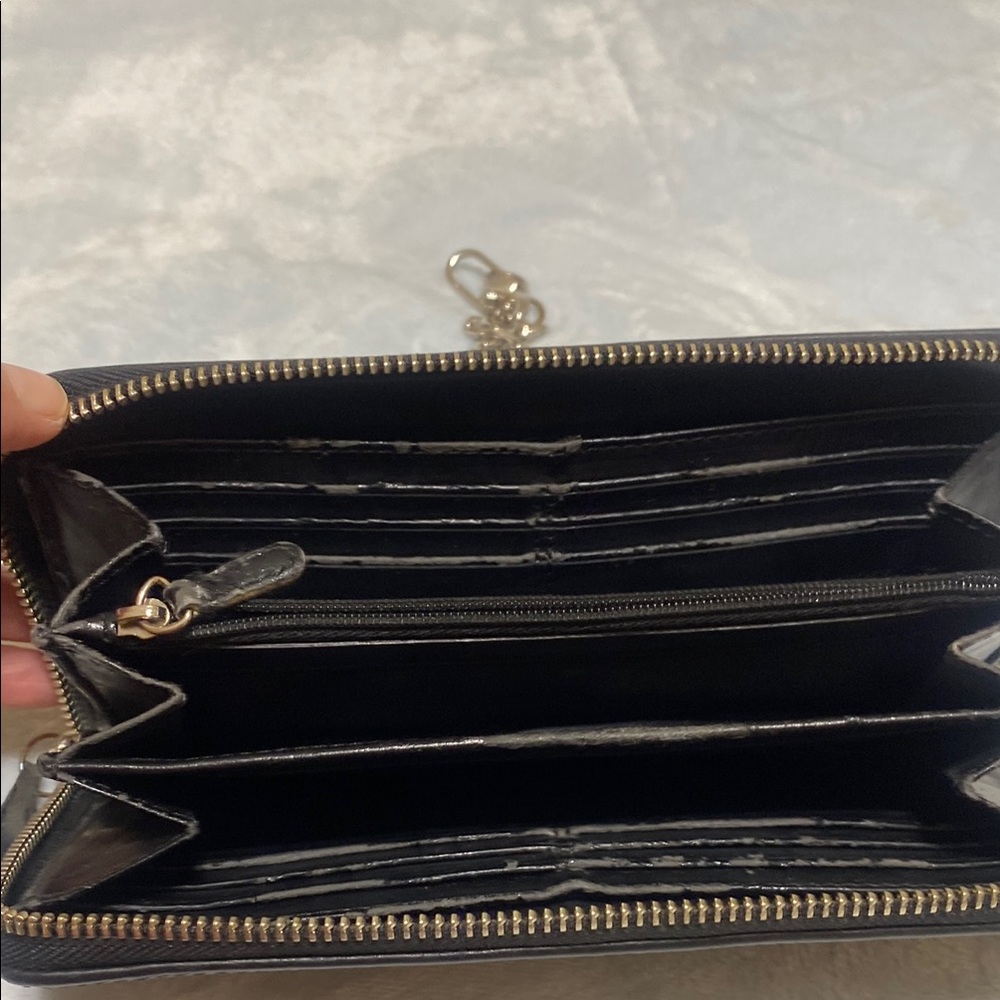 Coach Black Wallet with Distinctive Pattern and converter chain - Picture 6 of 13